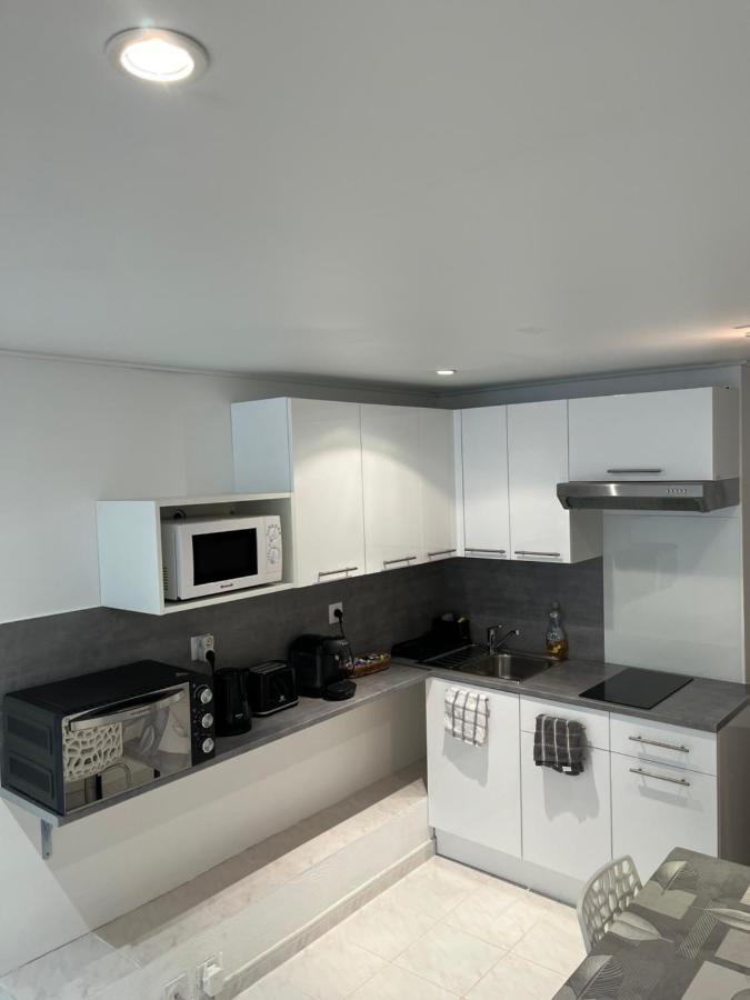 Appartement T2 Avec Jardin Et Piscine Privee à Velaux Extérieur photo